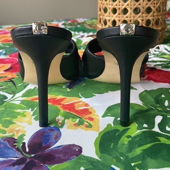 Brand New Guess Genuine Leather Black Heeled Sandals Knotted Slip-On Stilettos - Picture 10 of 16